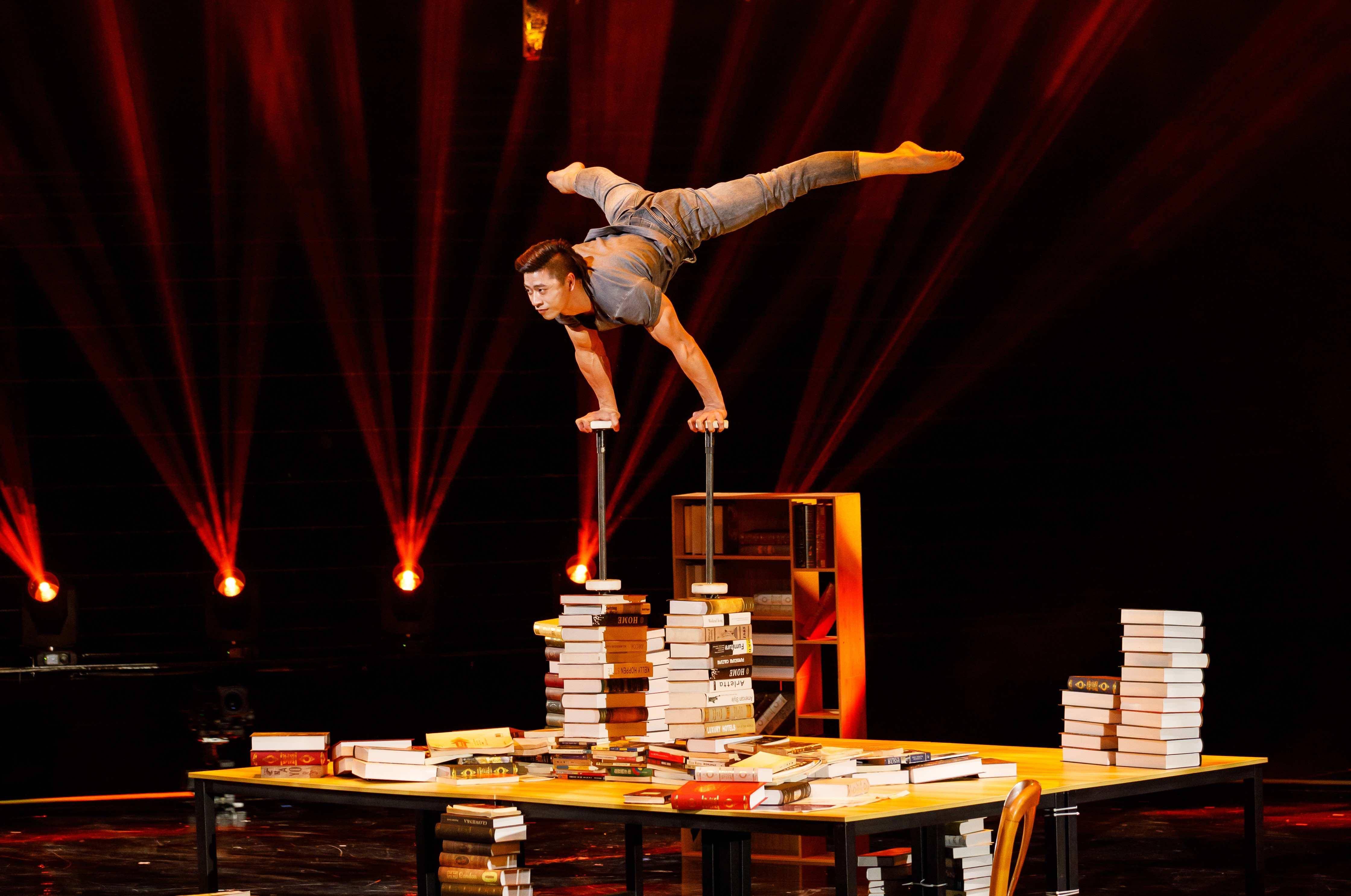 开云体育官网-C9轻取GEN，Knight极限生还后反打宿命之战四强赛，技惊四座