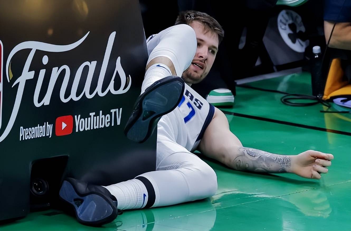 开云体育app-独行侠翻盘爵士，塔图姆高光表现