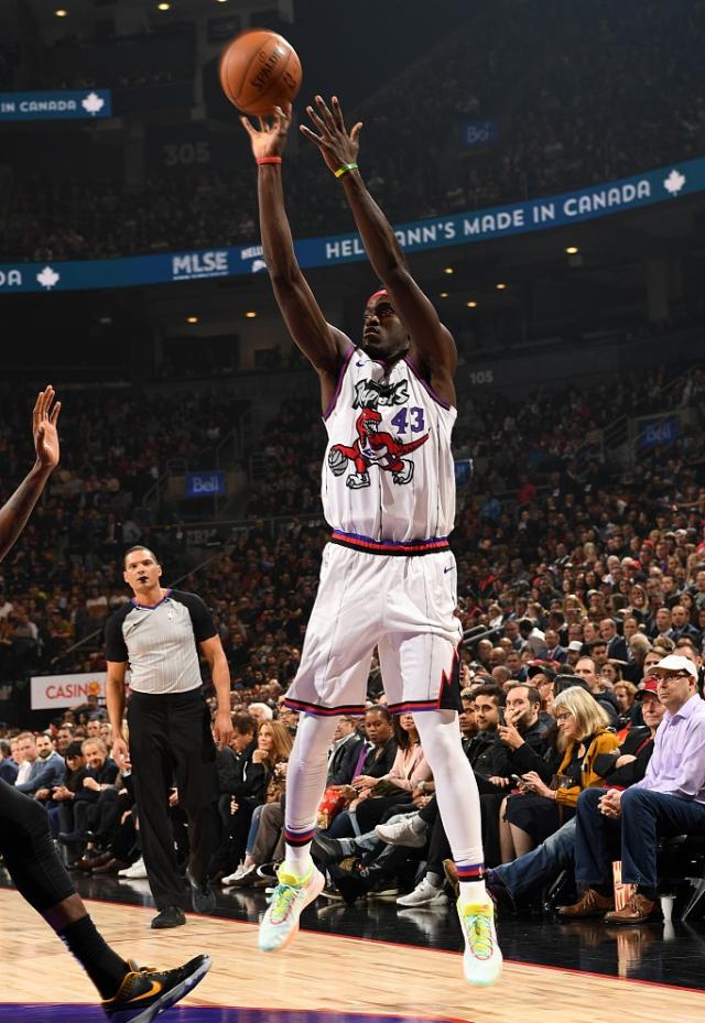 尼克斯轻取公牛，赵继伟高光表现